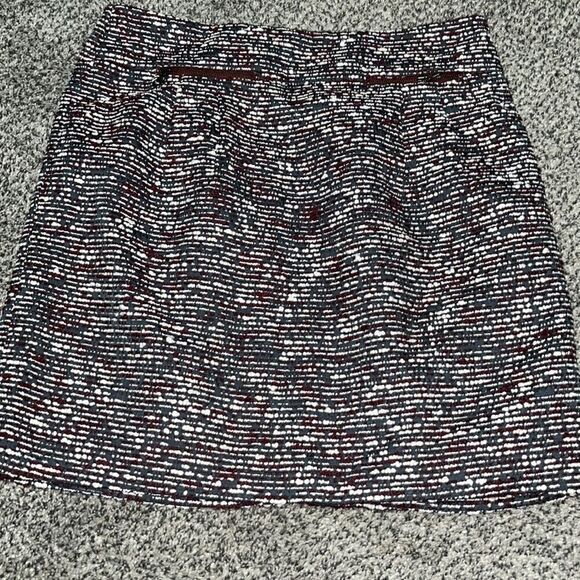 NWT Ann Taylor Loft Skirt - Burgundy and Gray - 4 - Picture 1 of 4